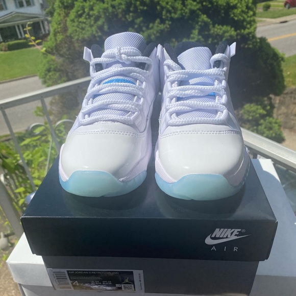 Jordan 11 low legend blue - Picture 4 of 5